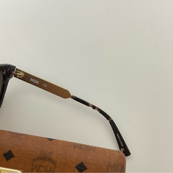 MCM 55mm Brown Modified Rectangle Sunglasses - Authentic -New W/Case & Cloth - Picture 9 of 16